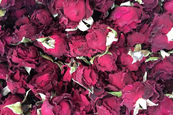 滇红玫瑰与墨红玫瑰的区别(如何区分) 滇红玫瑰与墨红玫瑰的区别(如何区分)